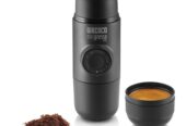 WACACO Minipresso GR, Machine à Espresso Portative, pour Café Moulu, cafetière de voyage de petite taille, pas de batterie ou besoin électrique, actionnée manuellement grace à un piston