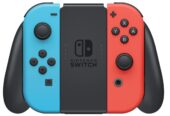 Nintendo Console Switch avec Joy-Con bleu néon et rouge néon